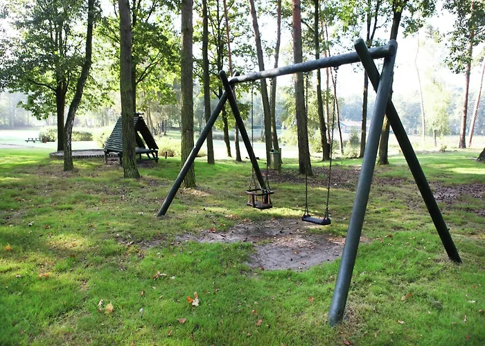 別荘 Completely Detached In A Nature-filled Park By A Large Fen *